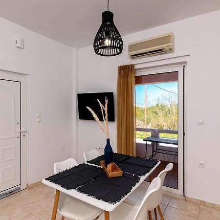Bona'S Guest House Agia  Luaran gambar