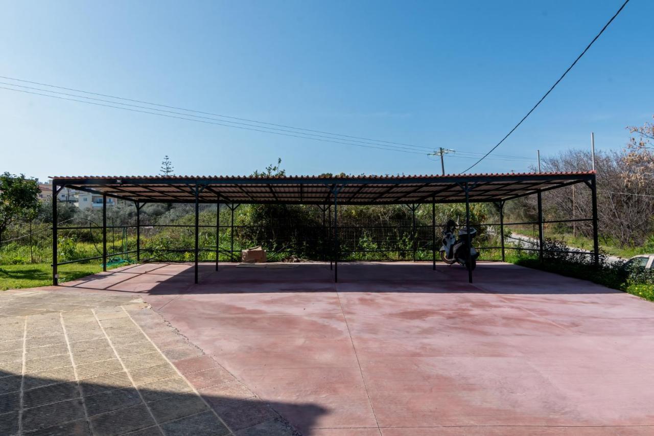 Bona'S Guest House Agia  Luaran gambar