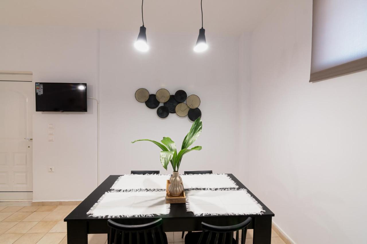 Bona'S Guest House Agia  Luaran gambar